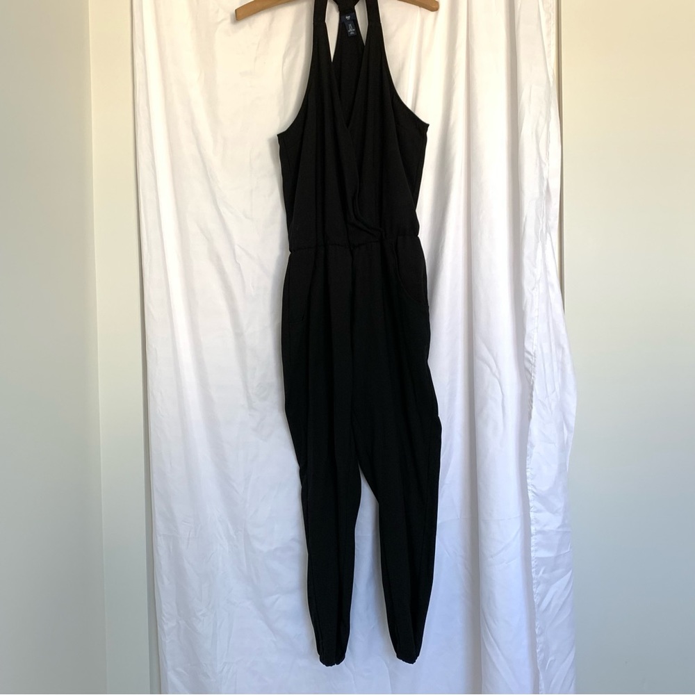 Gap sleeveless v jumpsuit